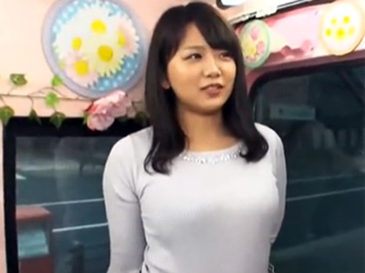 巨乳JDに素股させたらパンツに染み作ったのでズポっと挿入して生本番ｗ